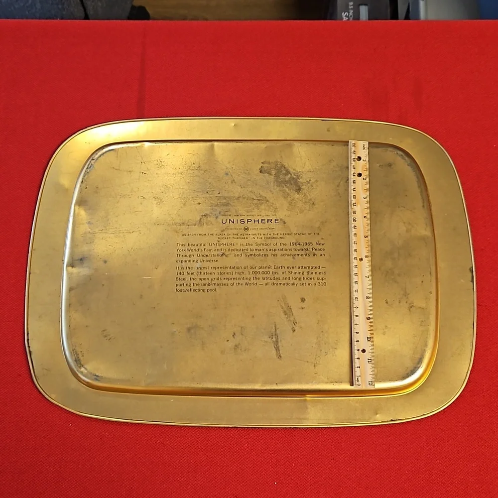 Vintage 1964 1965 New York World's Fair commemorative souvenir tray UNISPHERE